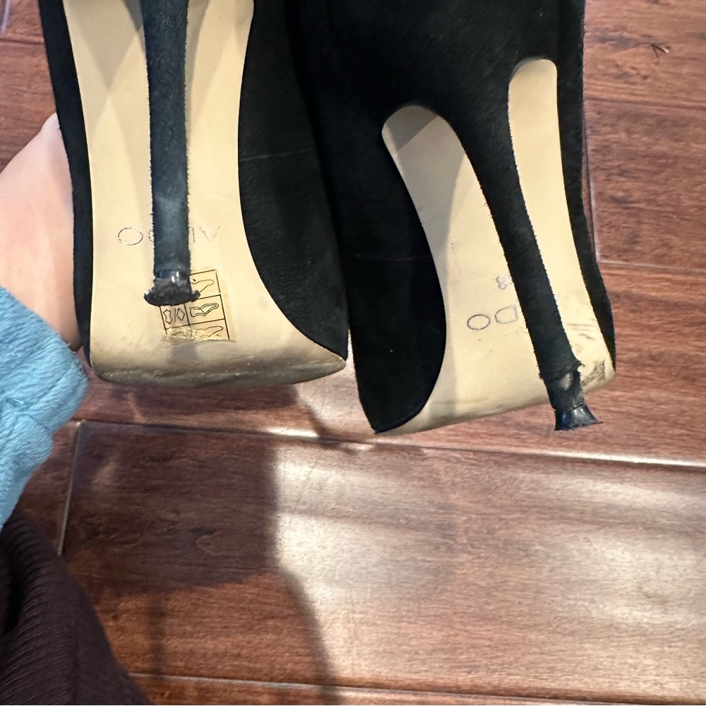ALDO Black Genuine Suede Pumps with Original Box - Size 38 - Picture 12 of 16